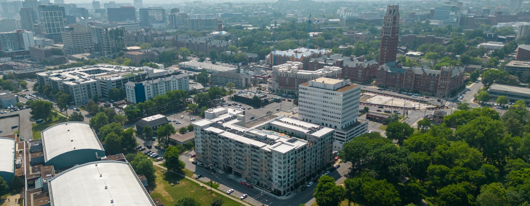 a city with many buildings